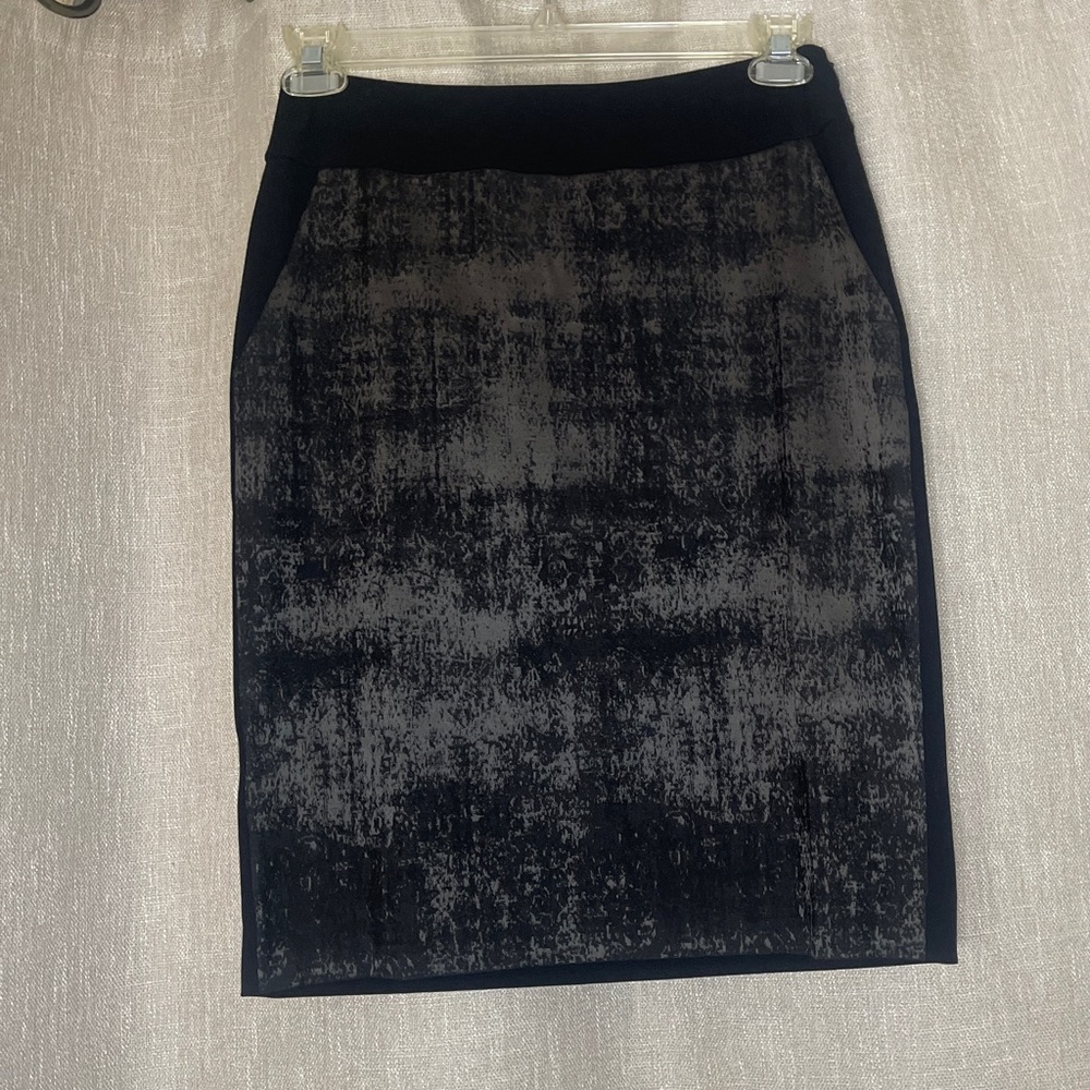 Eileen Fisher Black and Charcoal Jacquard Pencil Skirt Size XS